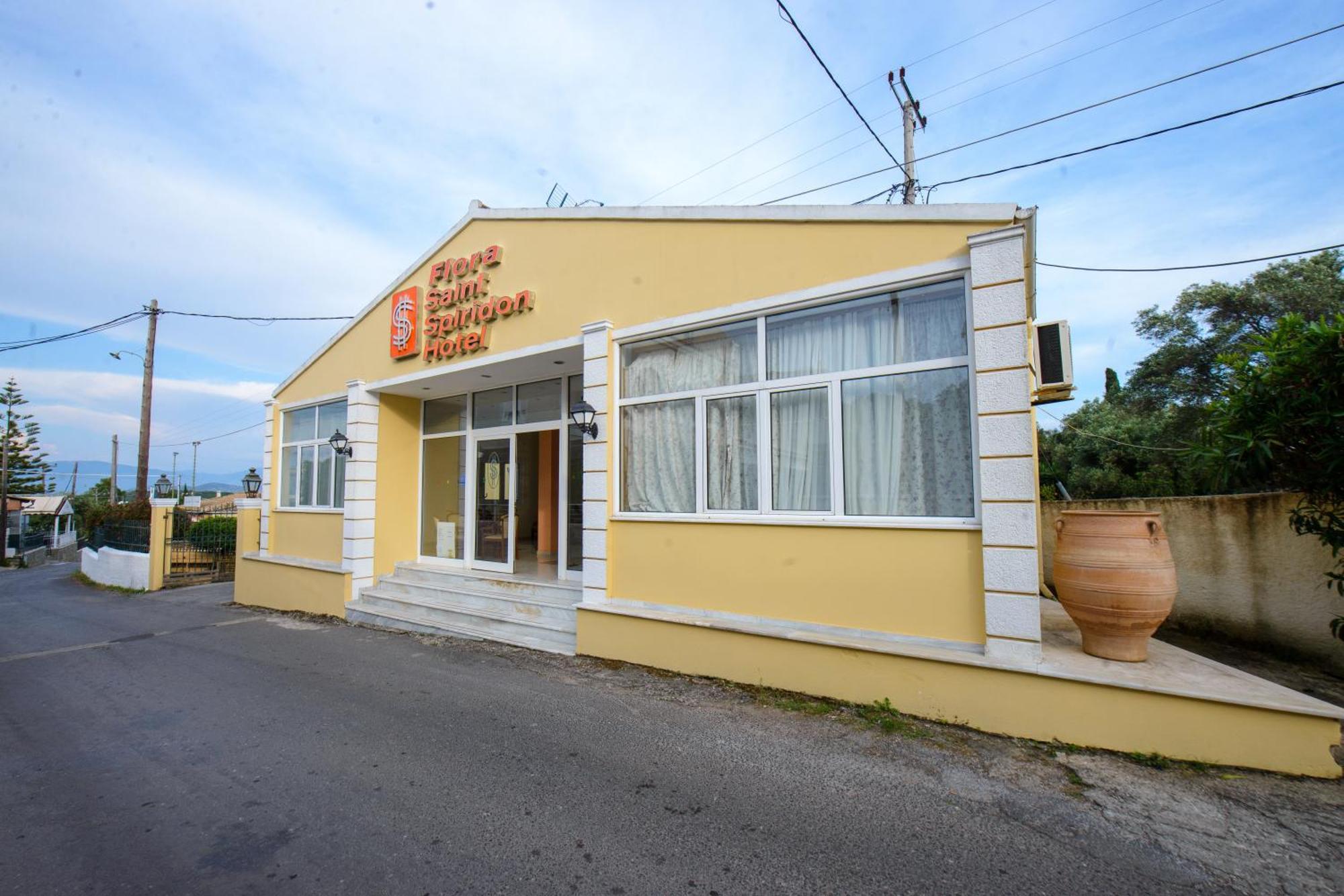 Saint Spiridon Hotel Kassiopi Dış mekan fotoğraf